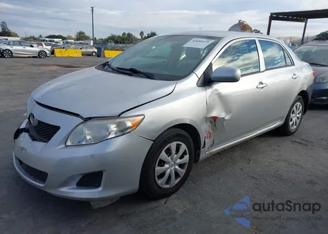 2010 Toyota Corolla Le z USA, uszkodzony, nr VIN JTDBU4EE8AJ077459